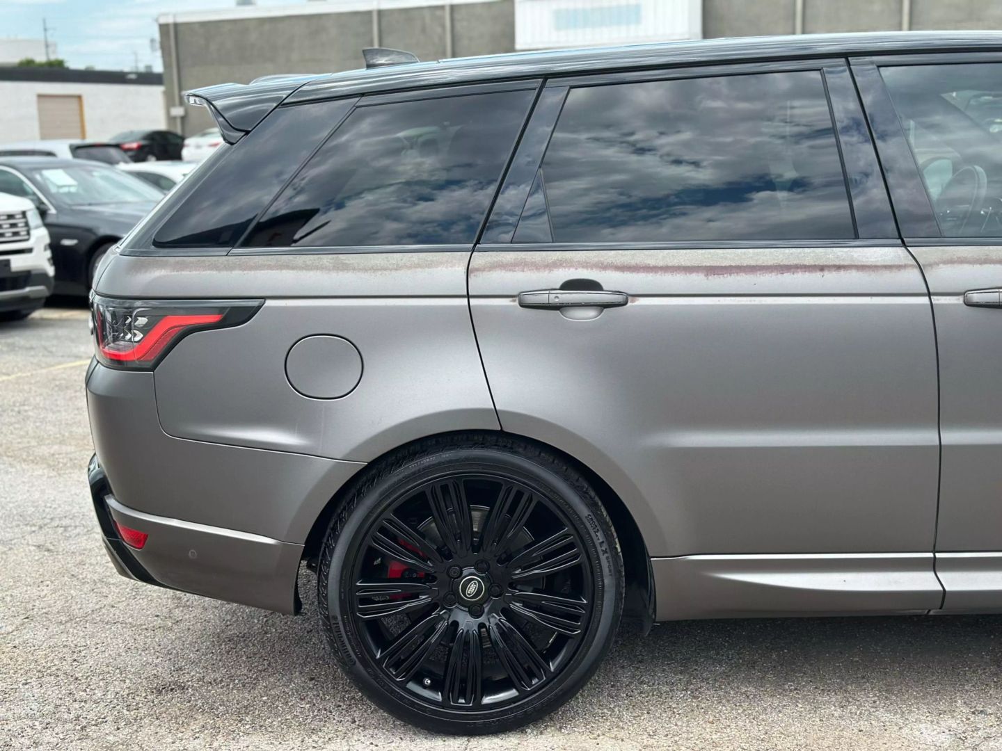 2018 Land Rover Range Rover Sport - Image 15