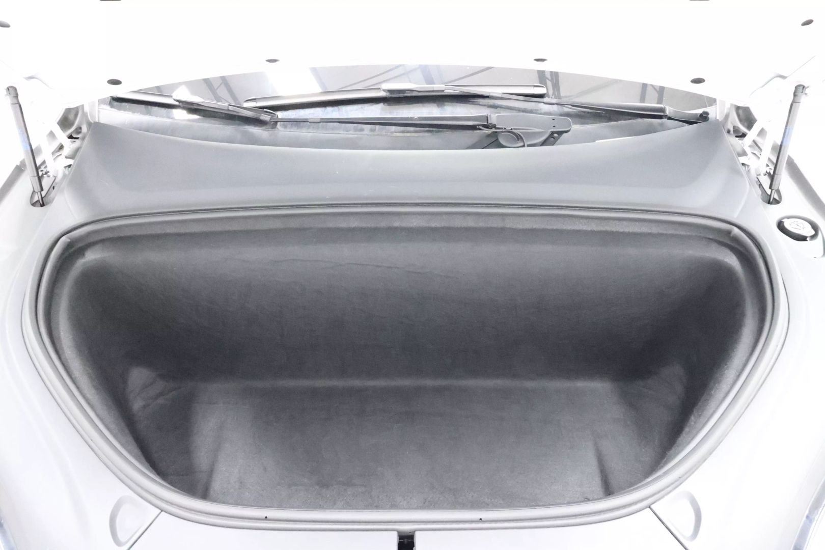 2020 Tesla Model X - Image 122