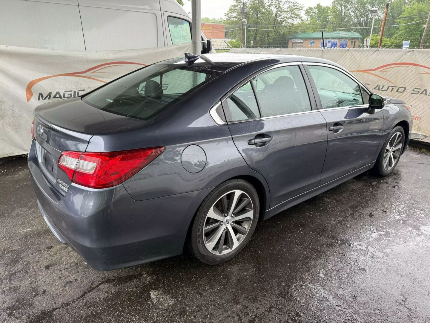 2017 Subaru Legacy - Image 13