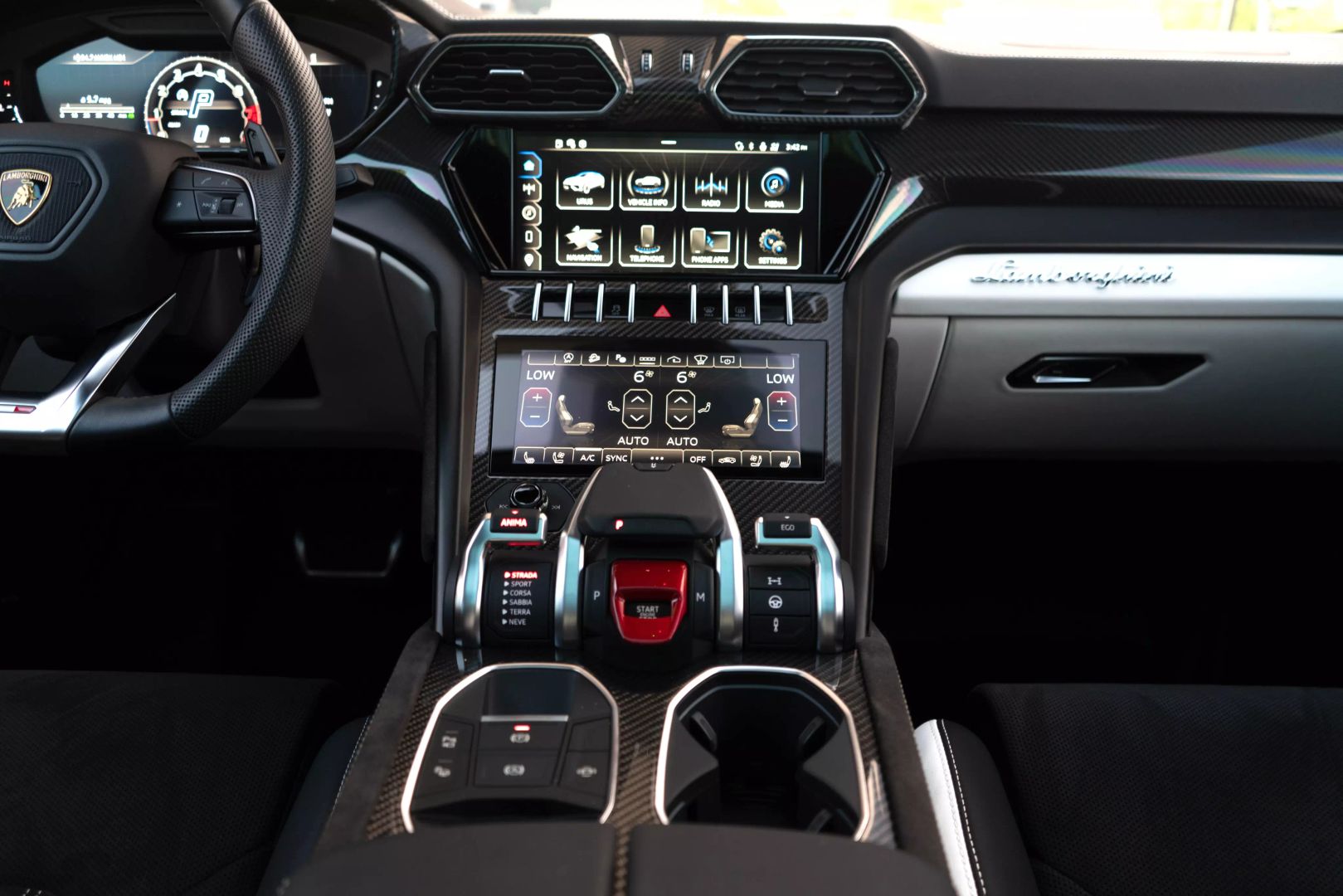 2024 Lamborghini Urus - Image 46