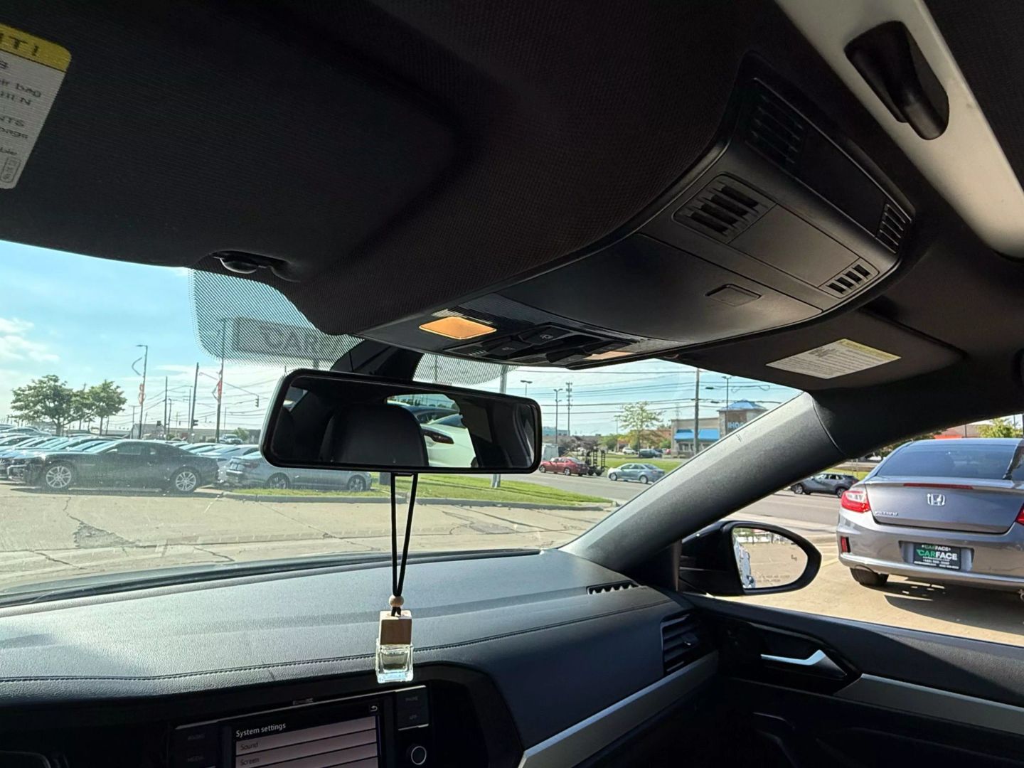2019 Volkswagen Jetta - Image 45