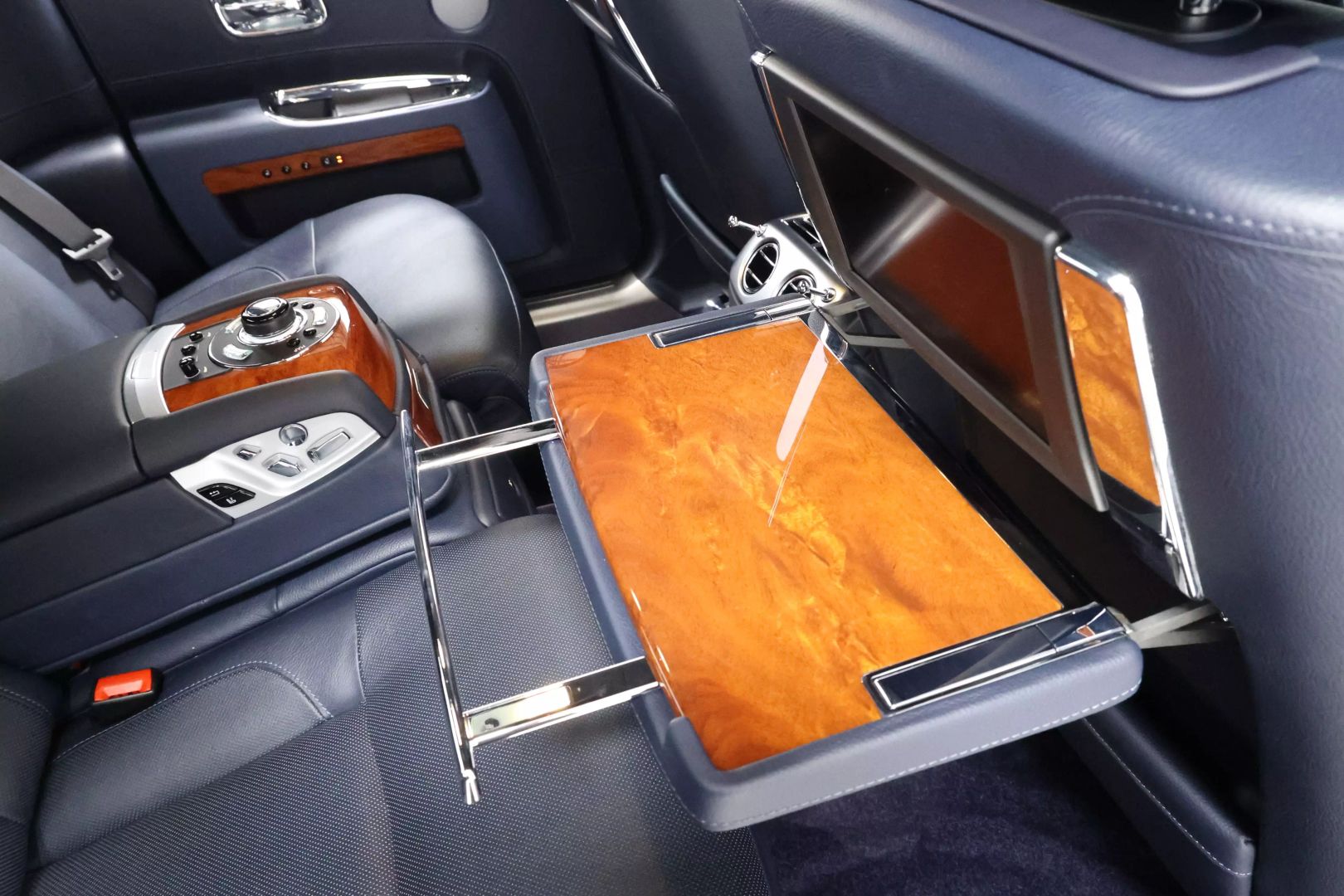 2012 Rolls-royce Ghost - Image 95