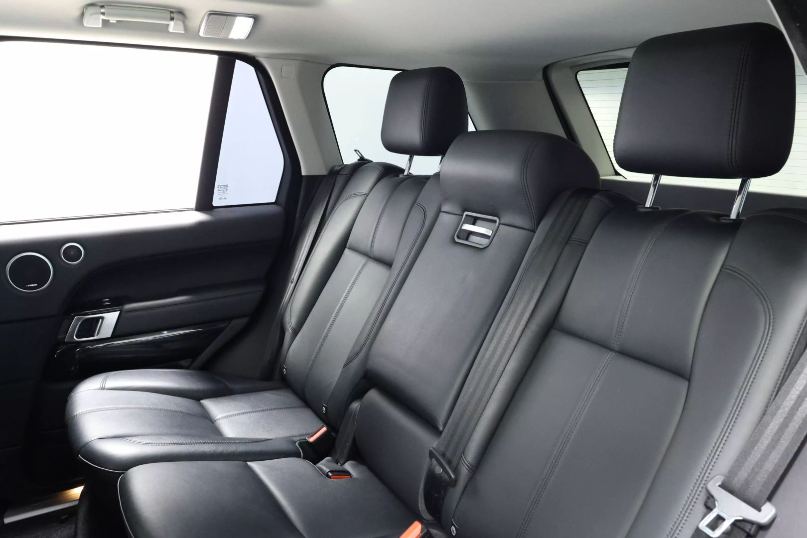 2016 Land Rover Range Rover - Image 3