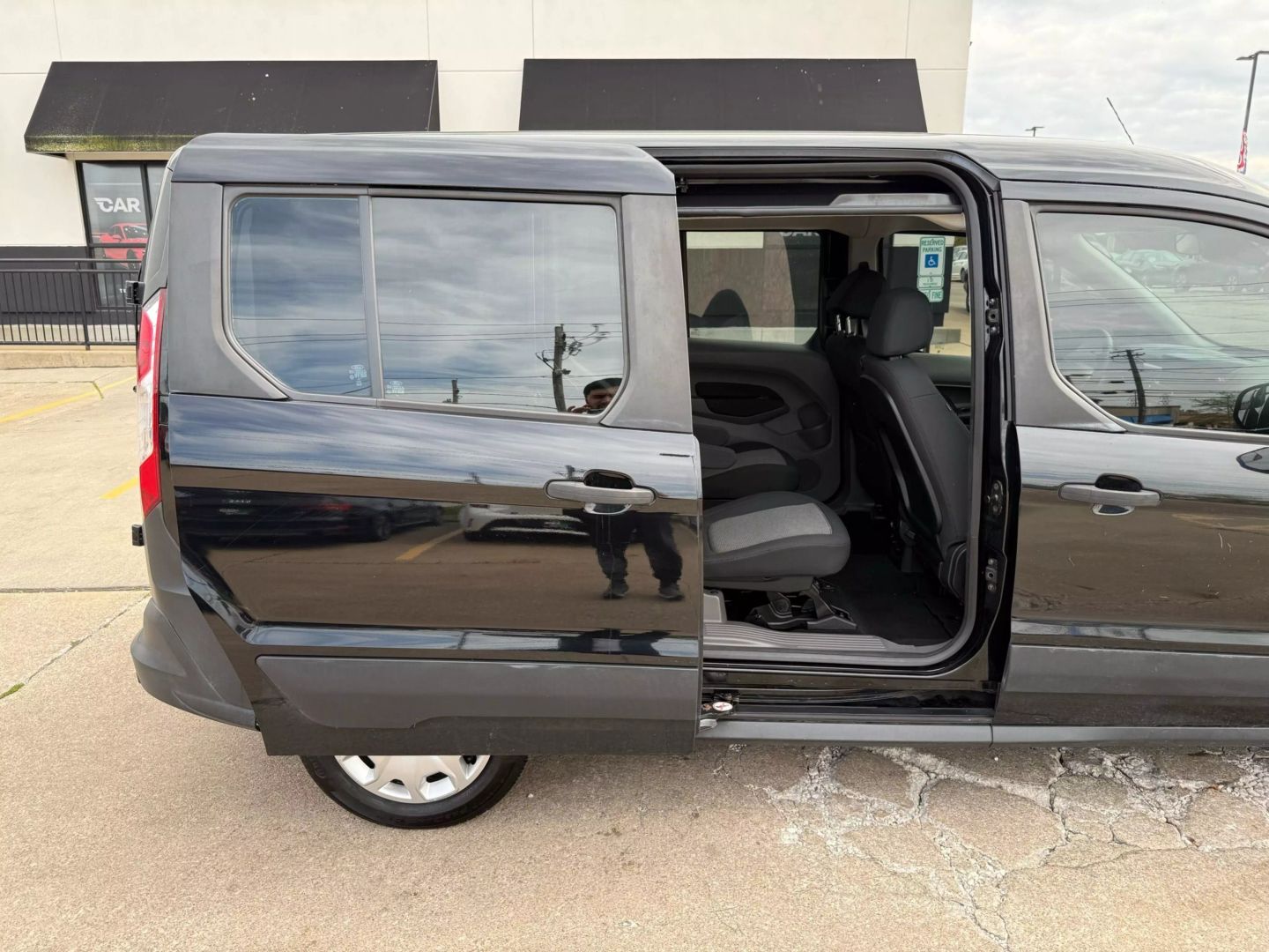 2019 Ford Transit Connect Passenger - Image 21