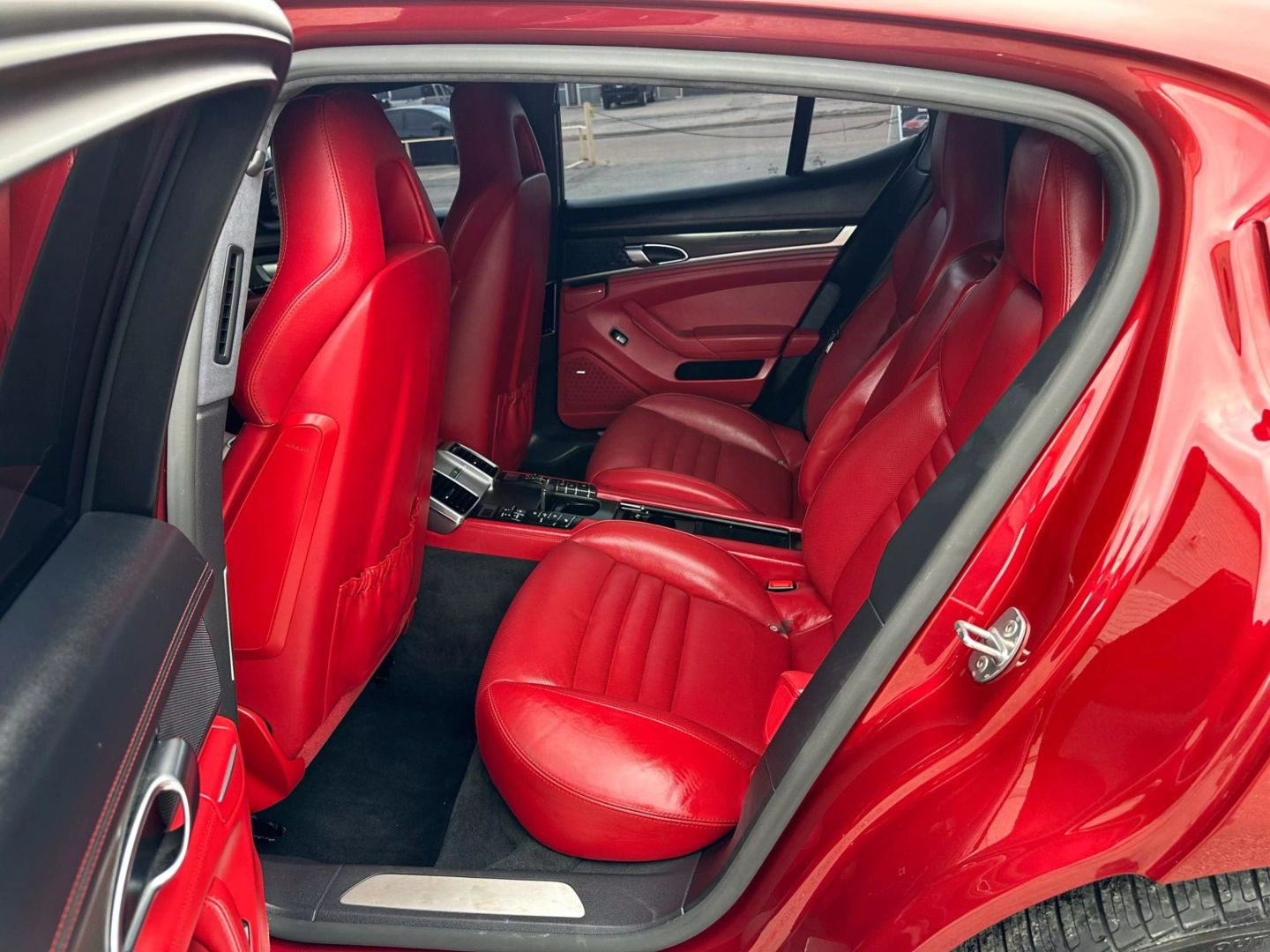 2014 Porsche Panamera - Image 35
