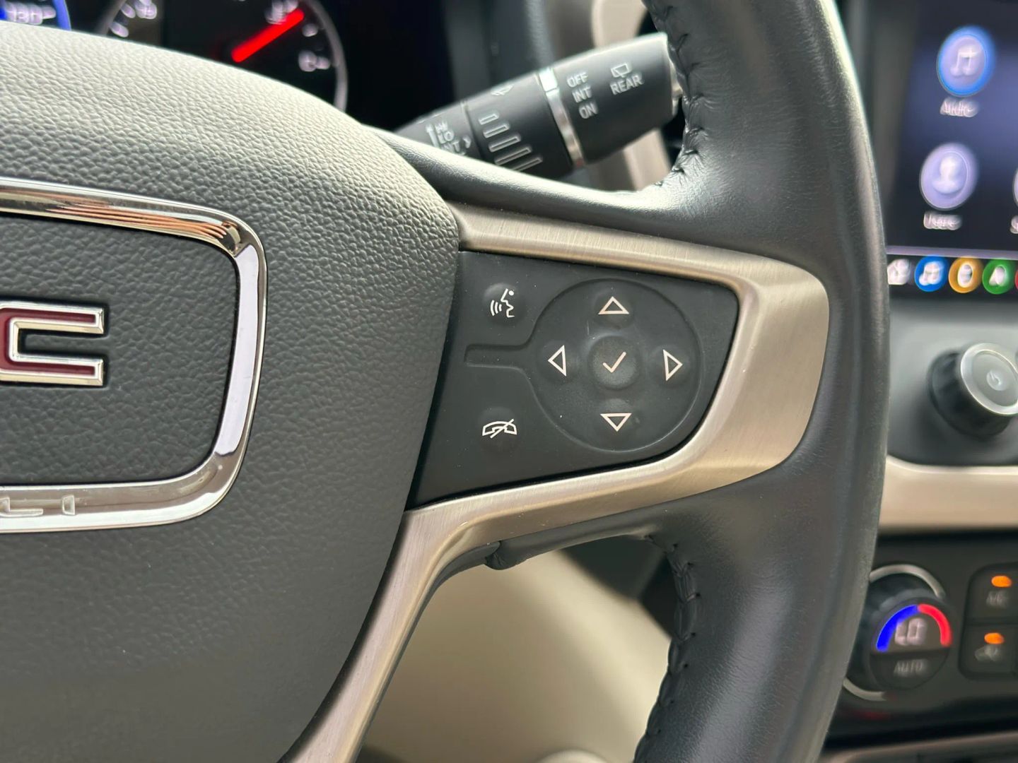 2020 GMC ACADIA SUV V6, 3.6 LITER DENALI SPORT UTILITY 4D