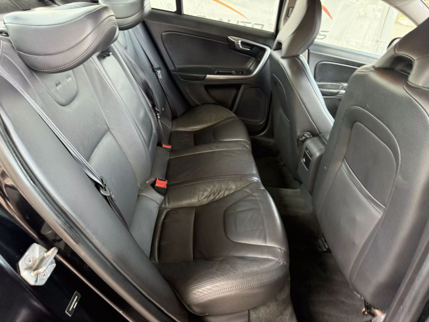 2014 Volvo S60 - Image 22
