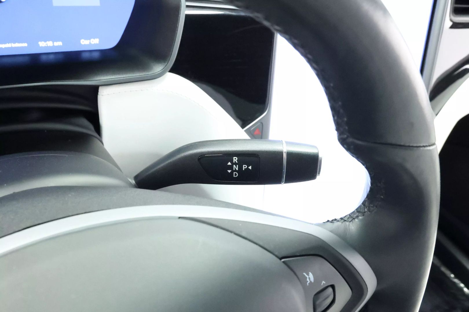 2020 Tesla Model X - Image 26