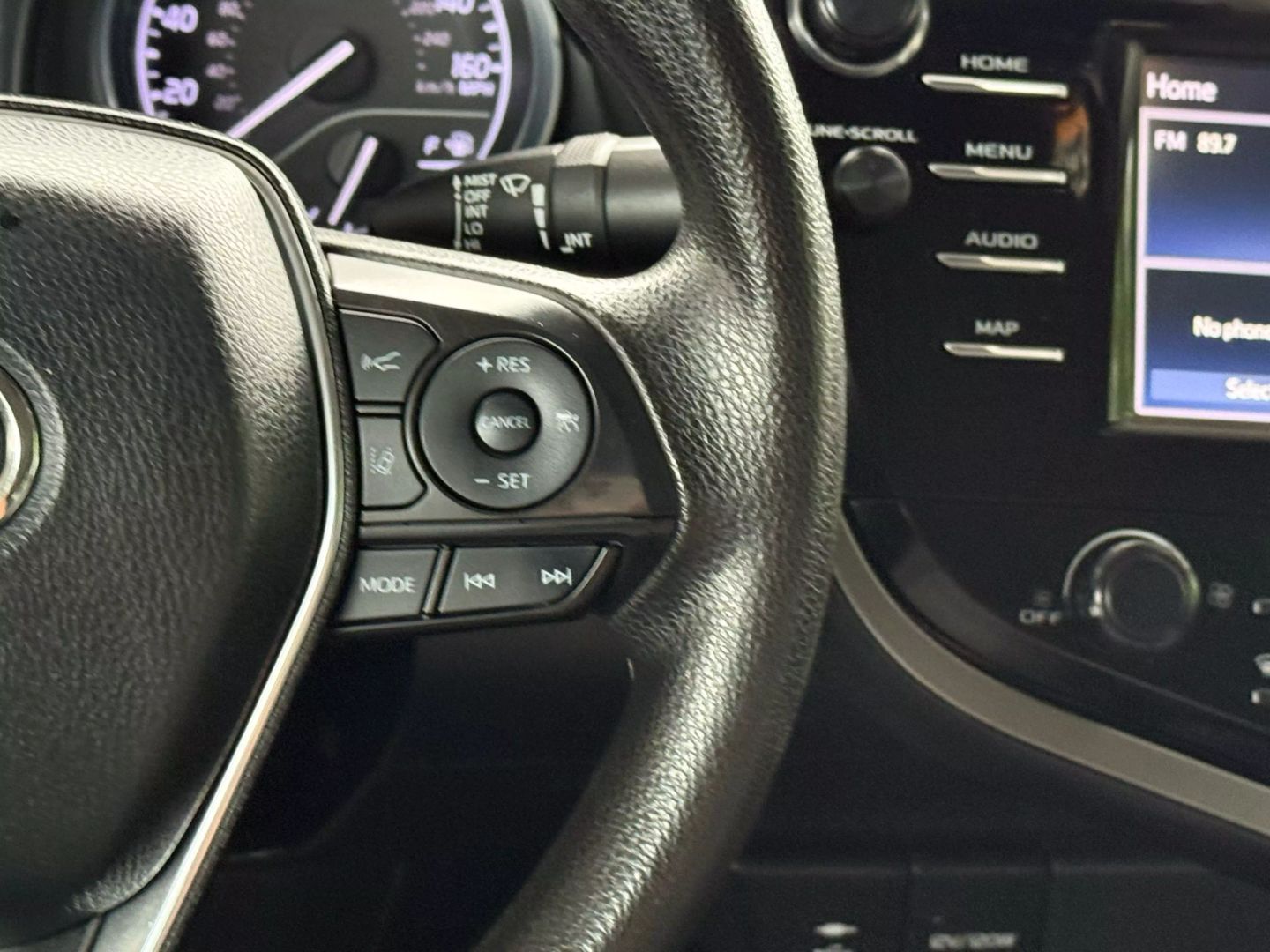 2019 Toyota Camry - Image 33