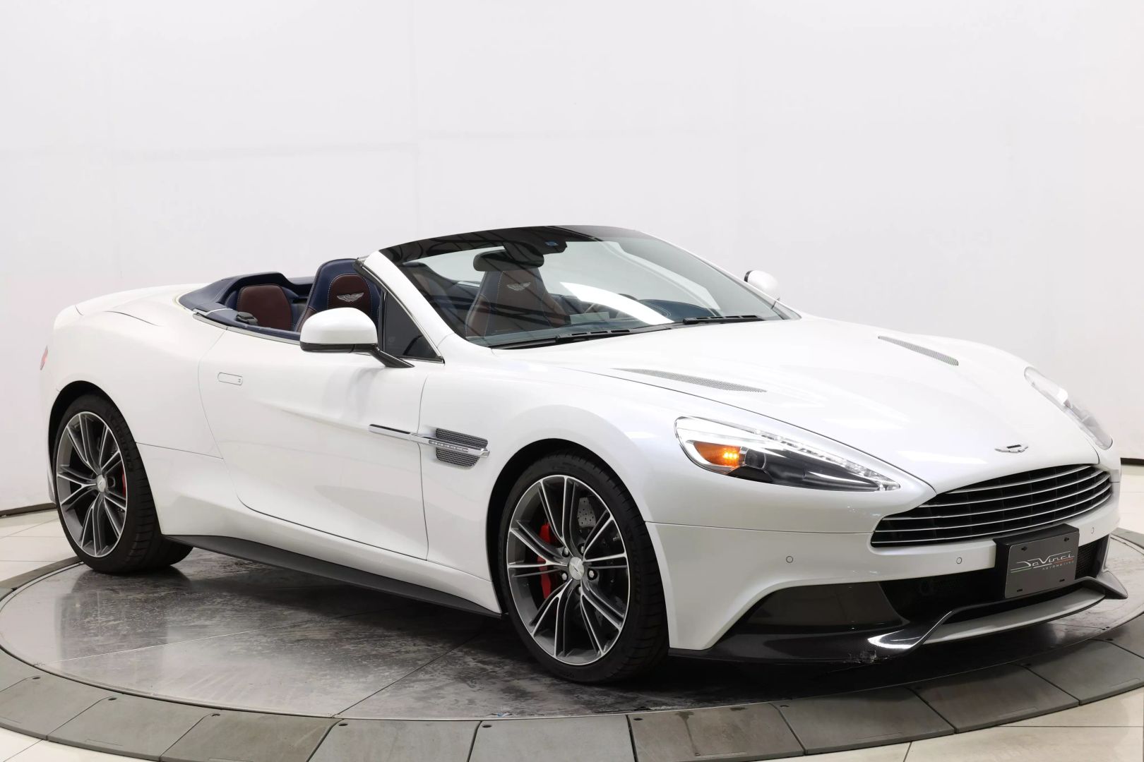 2015 Aston Martin Vanquish - Image 77