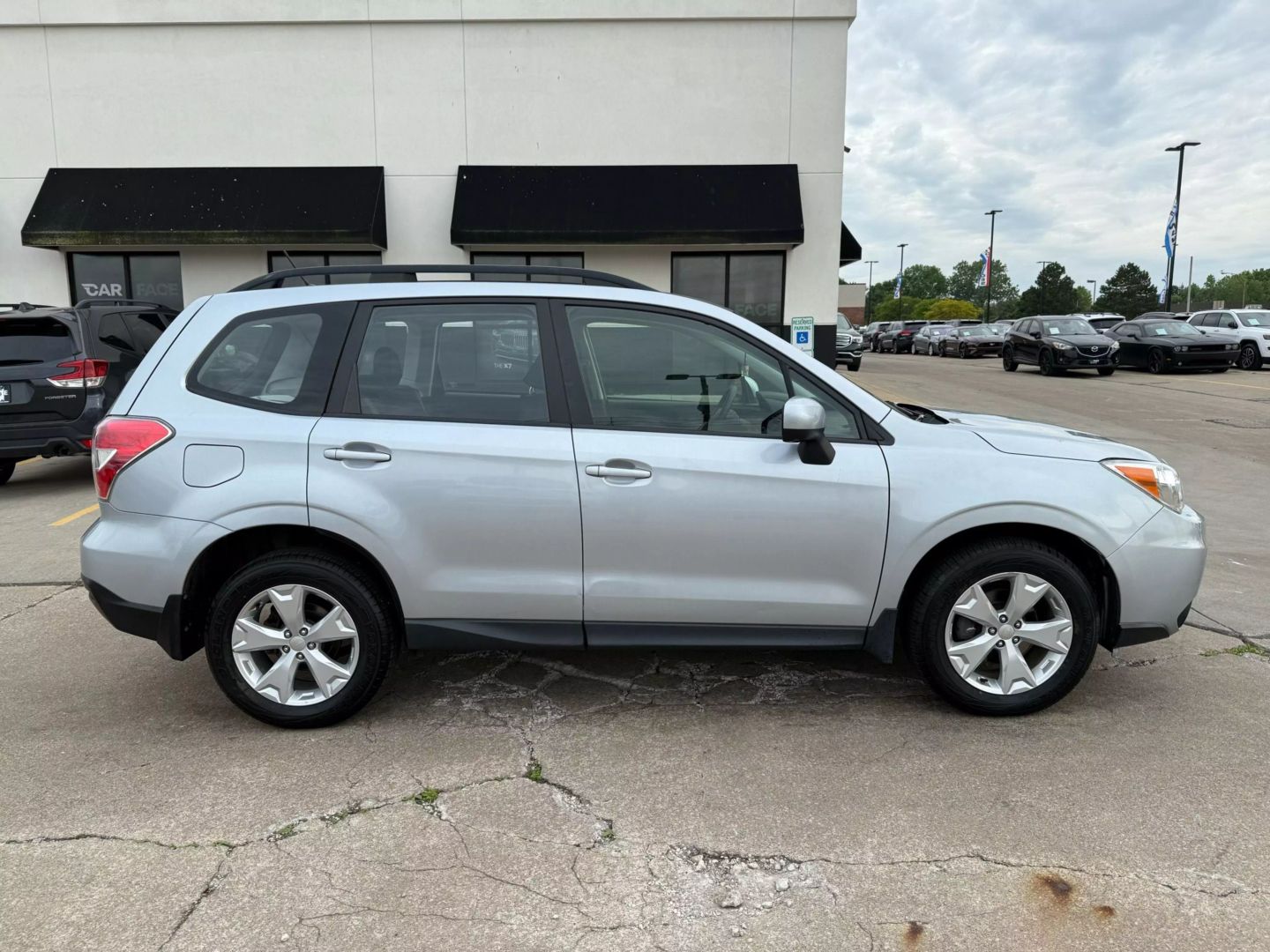 2015 Subaru Forester - Image 15