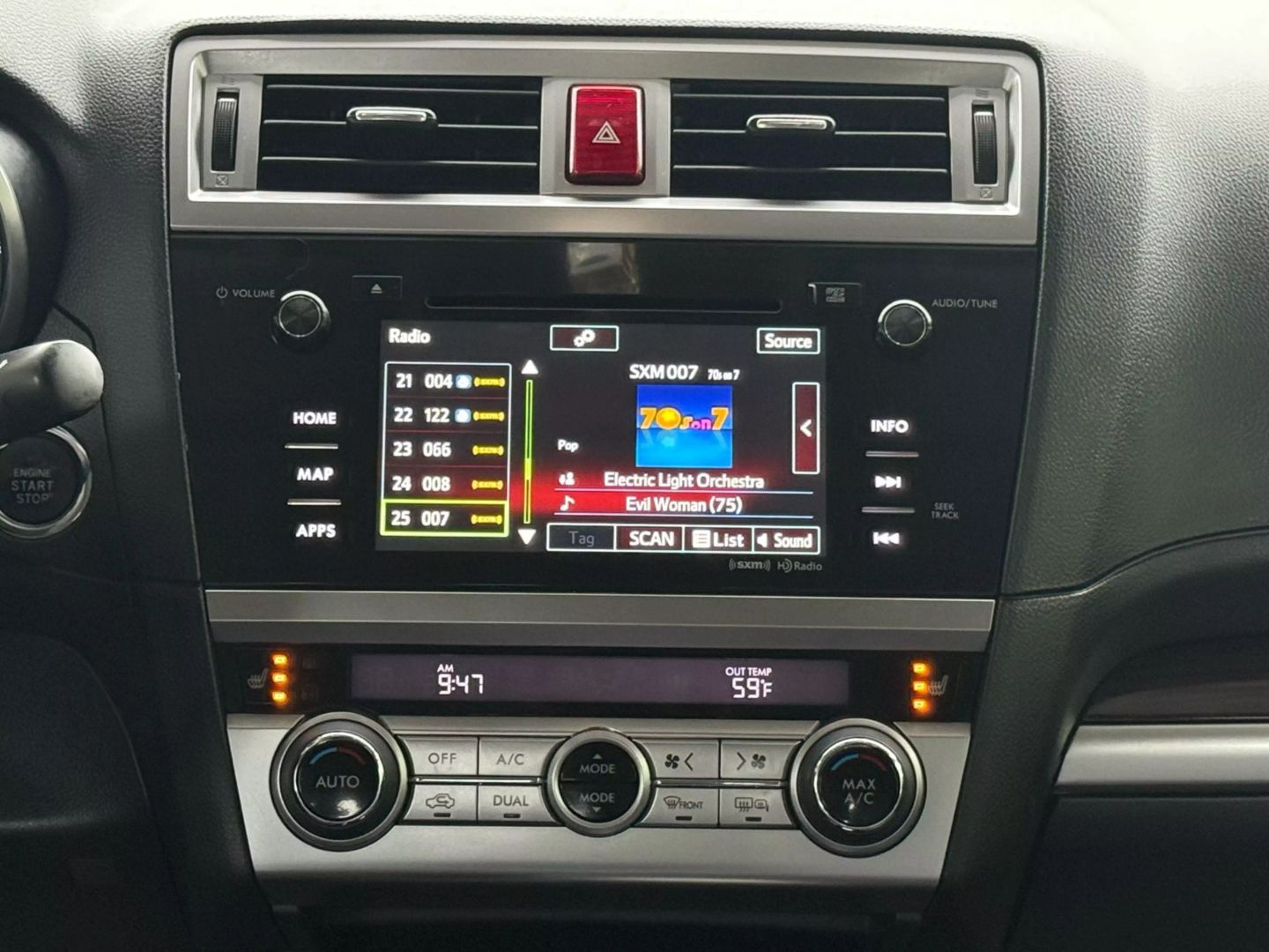 2017 Subaru Legacy - Image 29