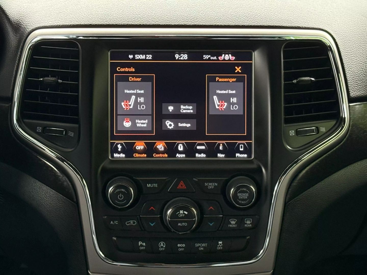2018 Jeep Grand Cherokee - Image 28