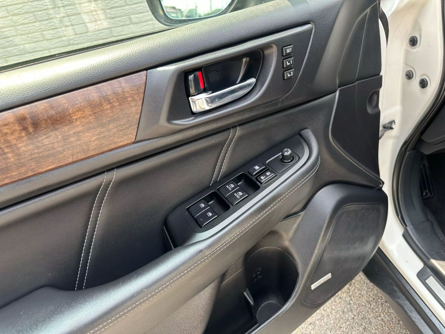 2018 Subaru Outback - Image 24