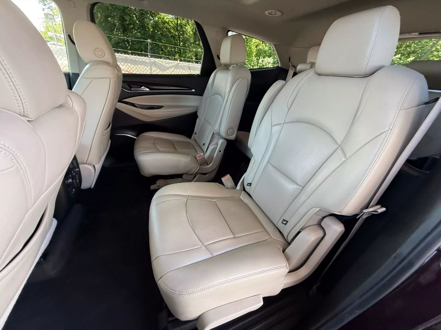 2019 Buick Enclave - Image 19