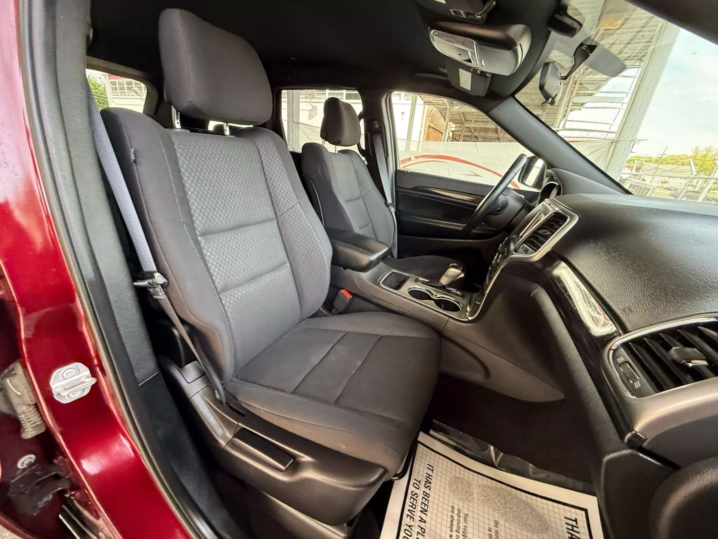 2019 Jeep Grand Cherokee - Image 25