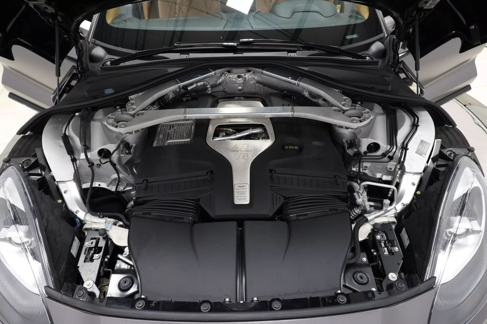 2021 Aston Martin Dbx - Image 115
