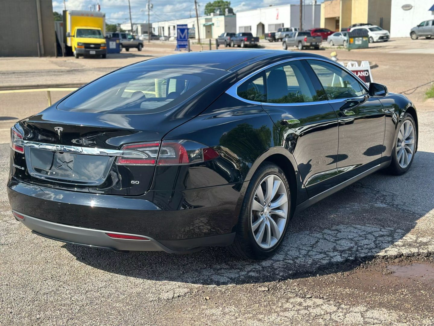 2014 Tesla Model S - Image 10