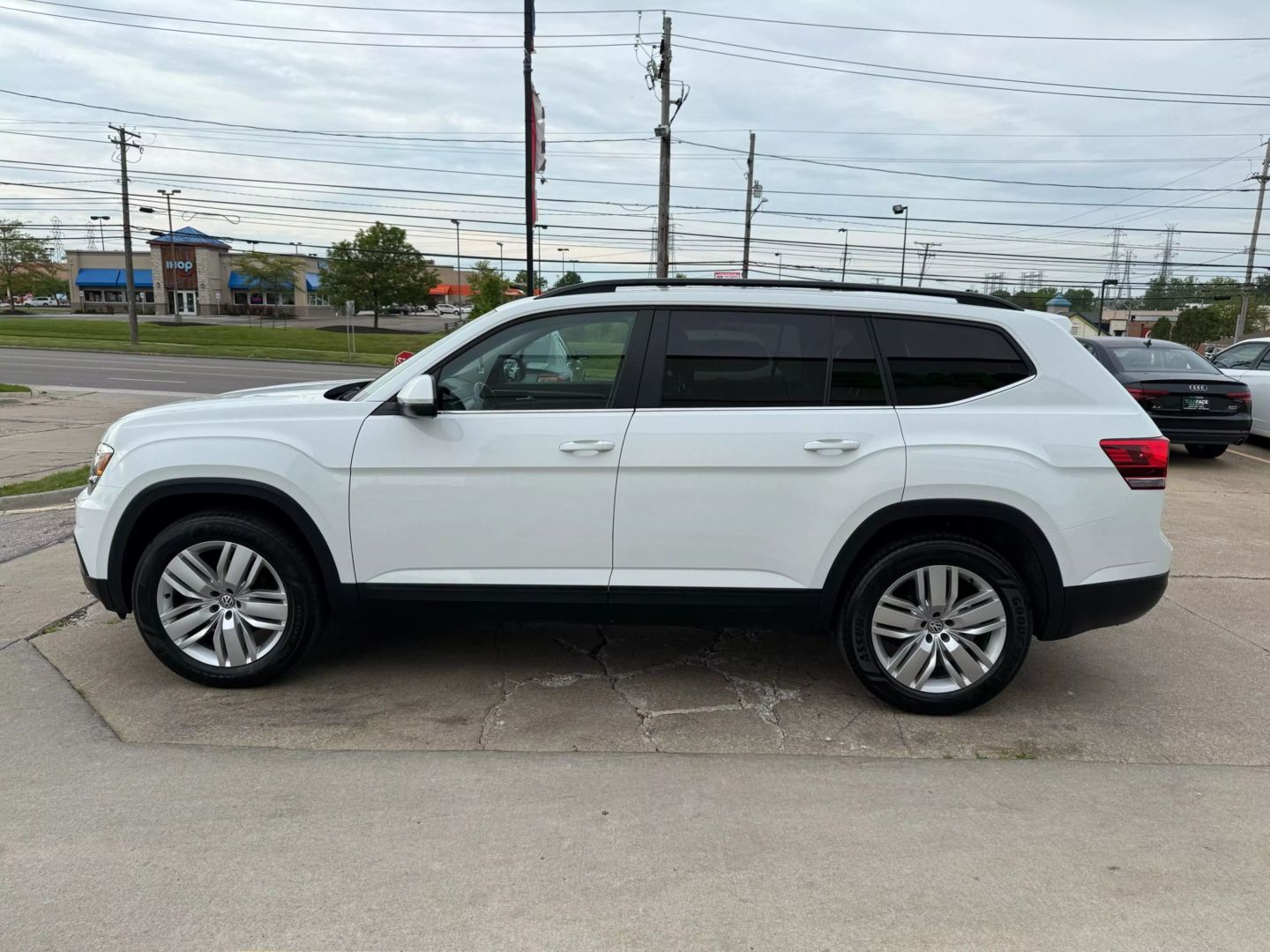 2020 Volkswagen Atlas - Image 6