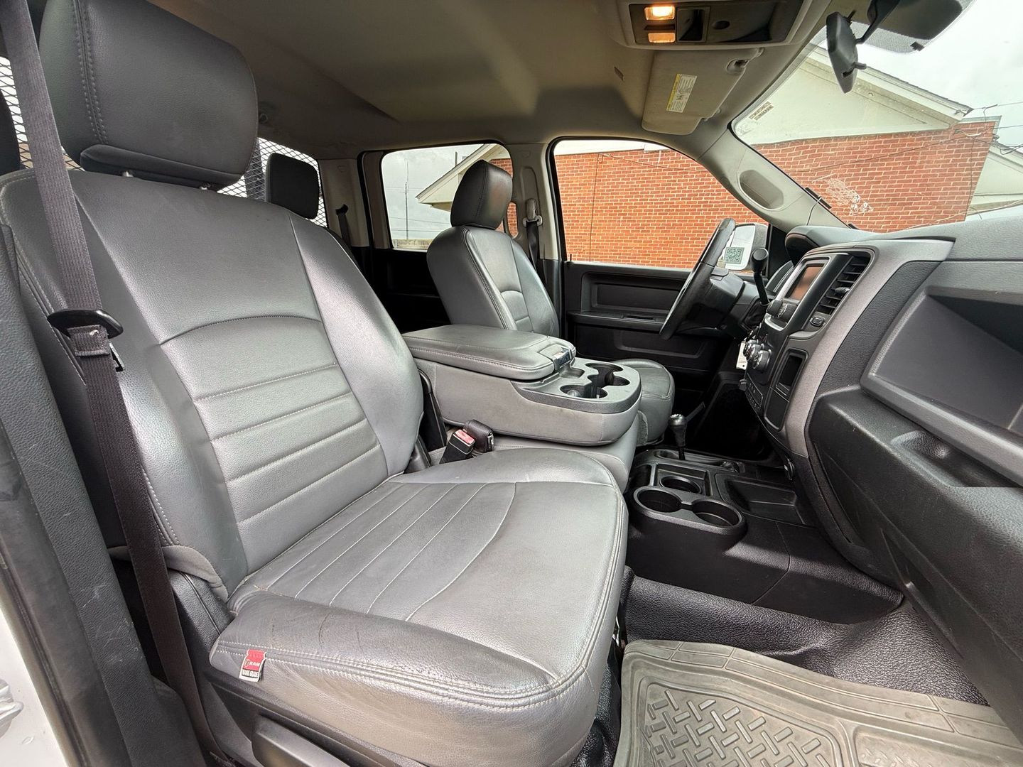 2017 Ram 5500 Crew Cab & Chassis - Image 17