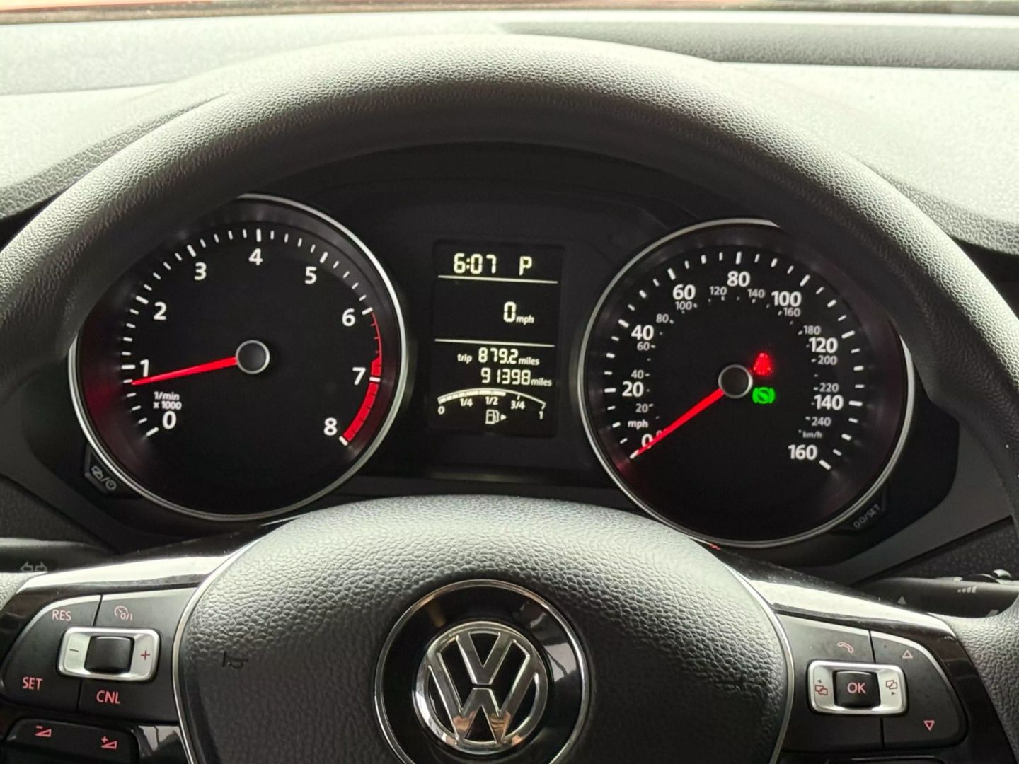 2018 Volkswagen Jetta - Image 34