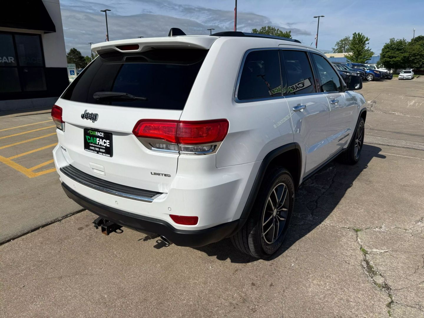 2017 Jeep Grand Cherokee - Image 15