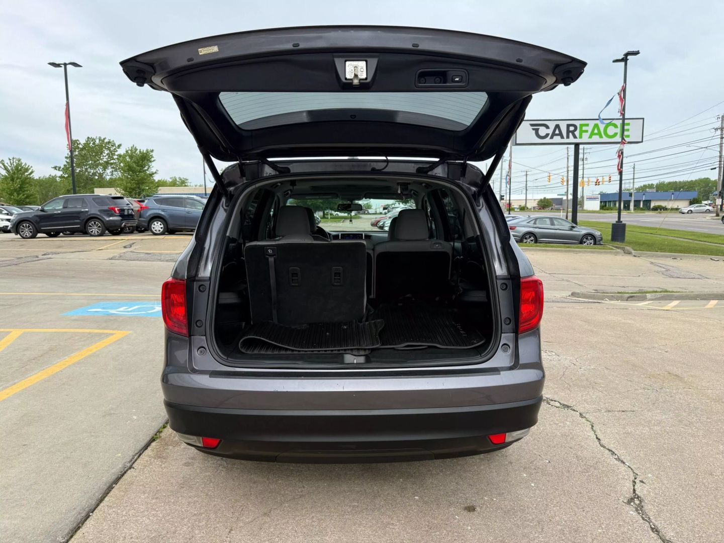 2016 Honda Pilot - Image 12