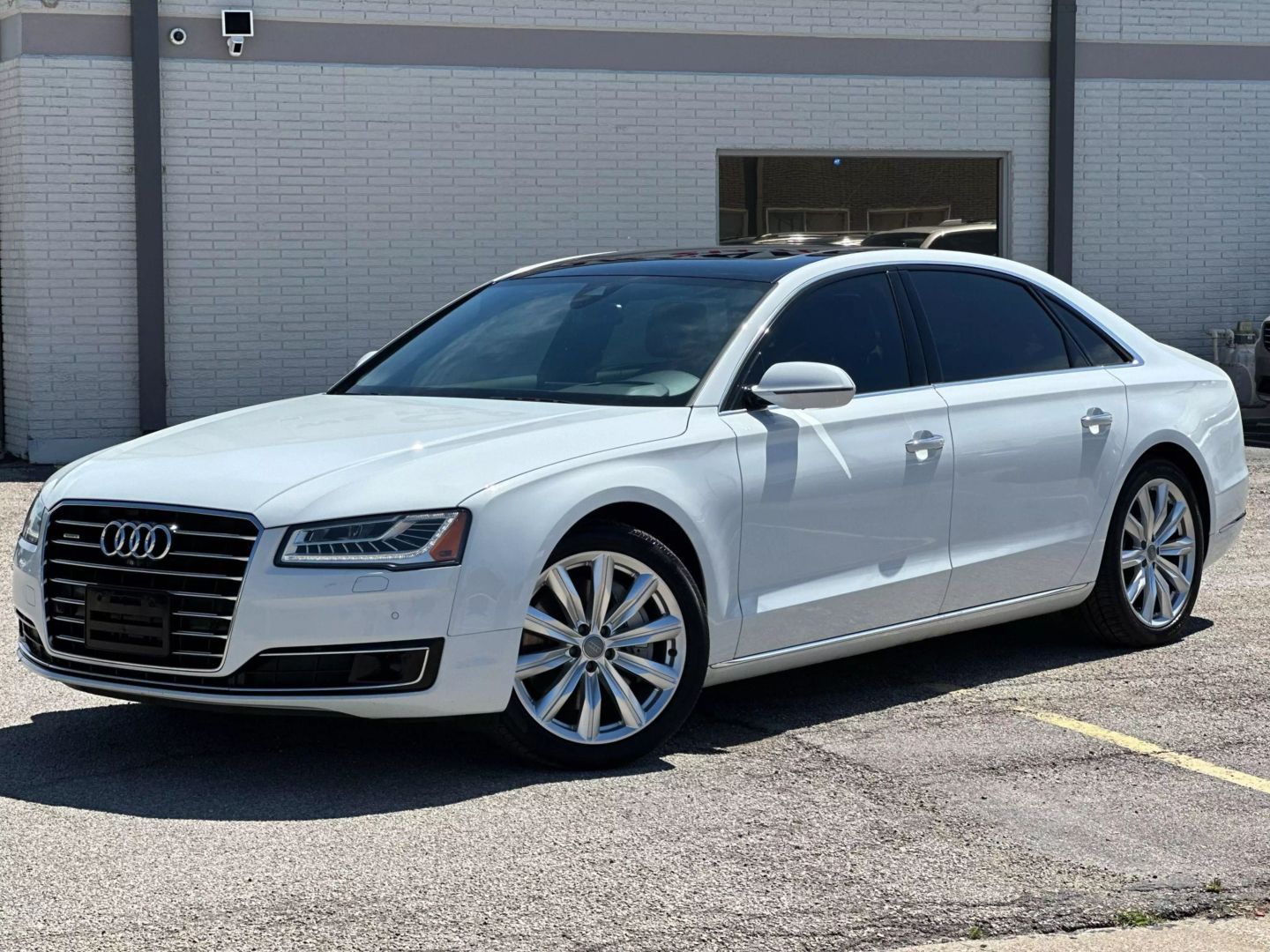 2016 Audi A8 - Image 2