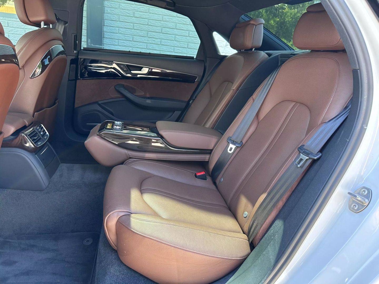 2016 Audi A8 - Image 17