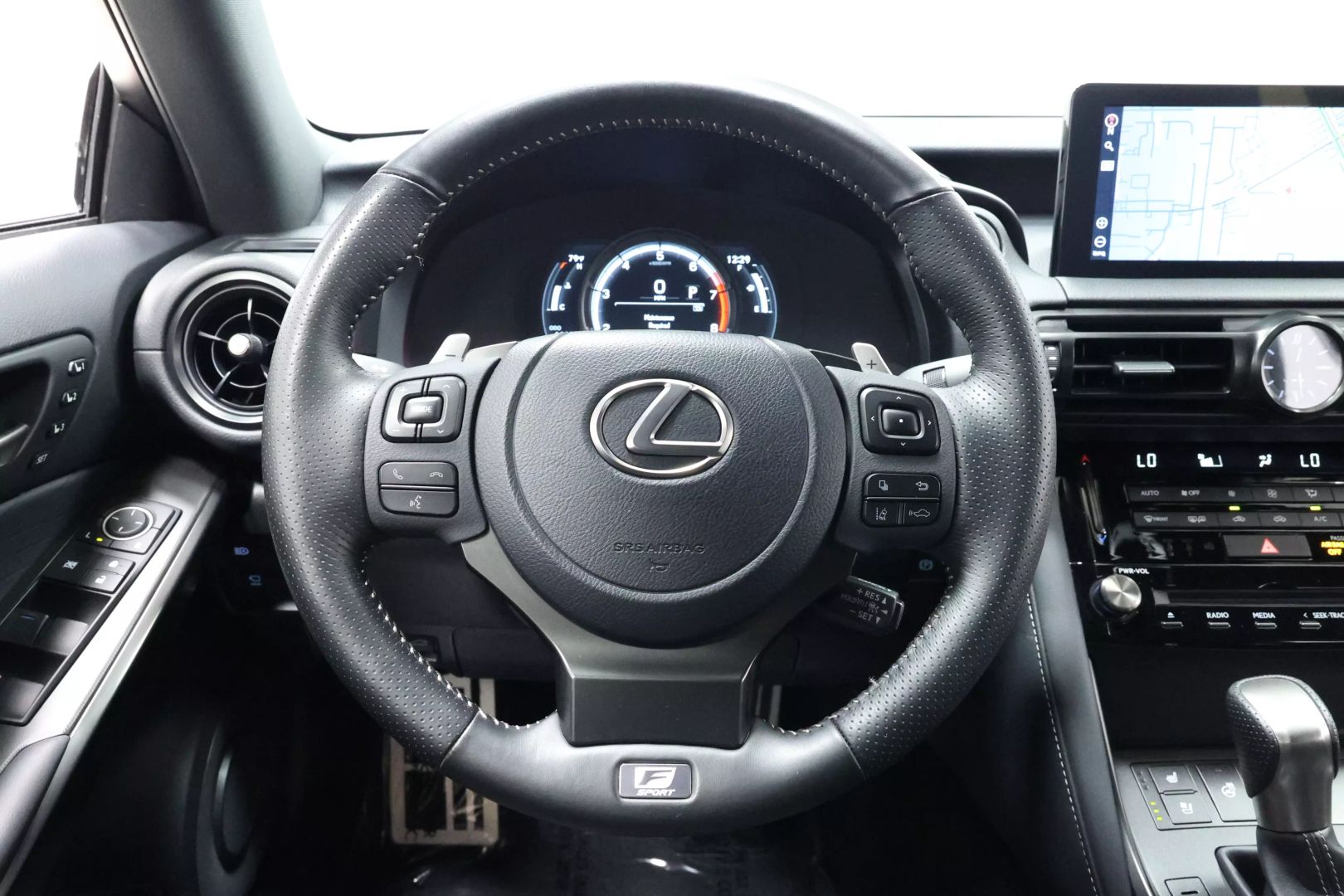 2023 Lexus Is - Image 21
