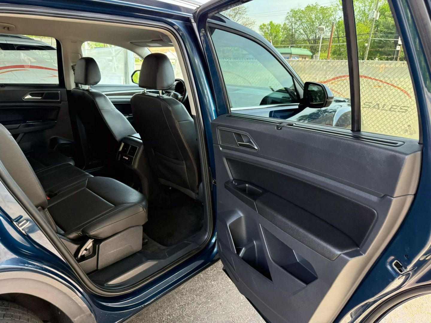 2018 Volkswagen Atlas - Image 23