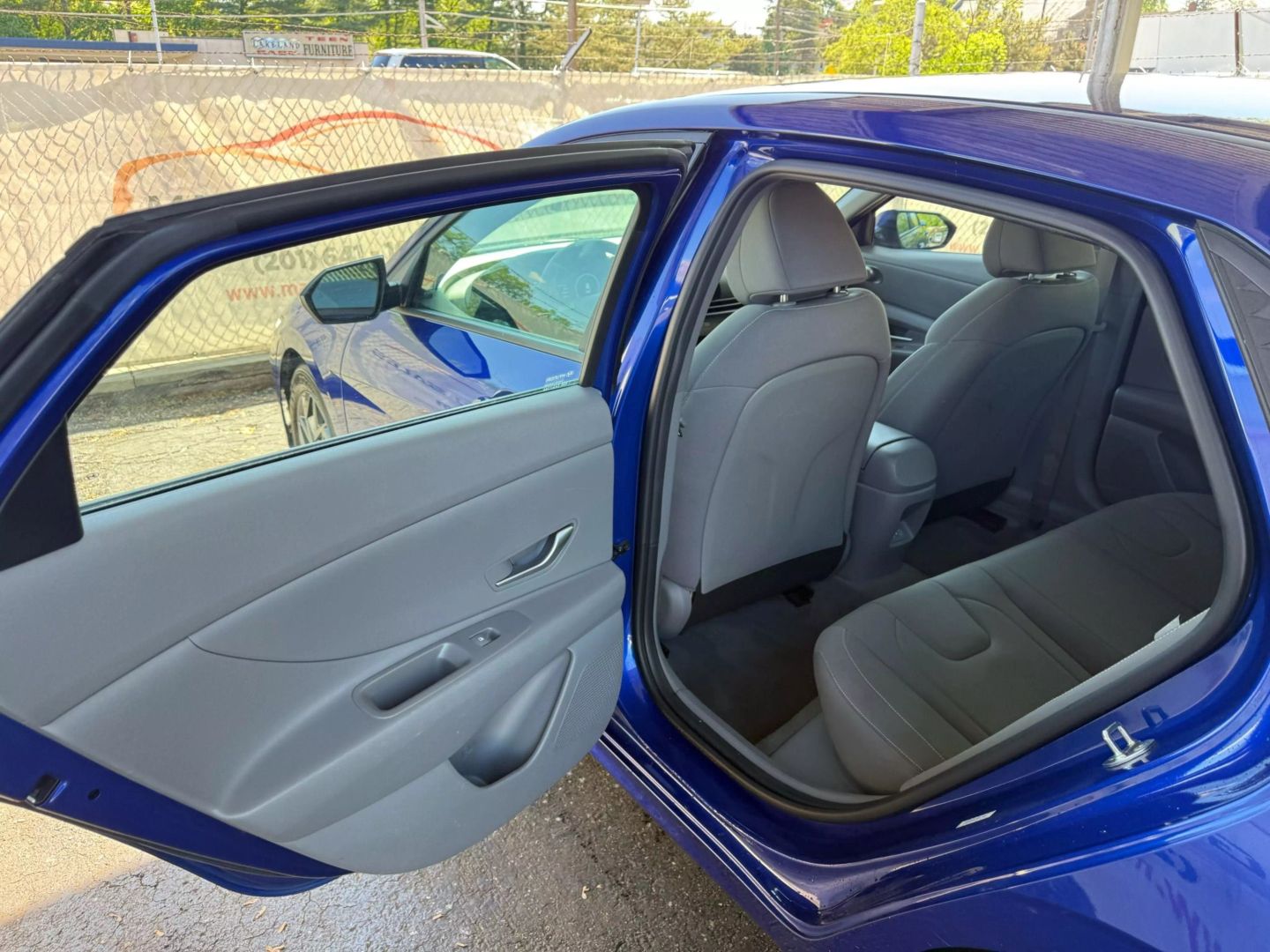 2024 Hyundai Elantra - Image 17