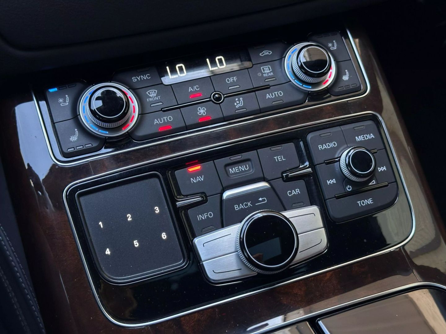 2016 Audi A8 - Image 40