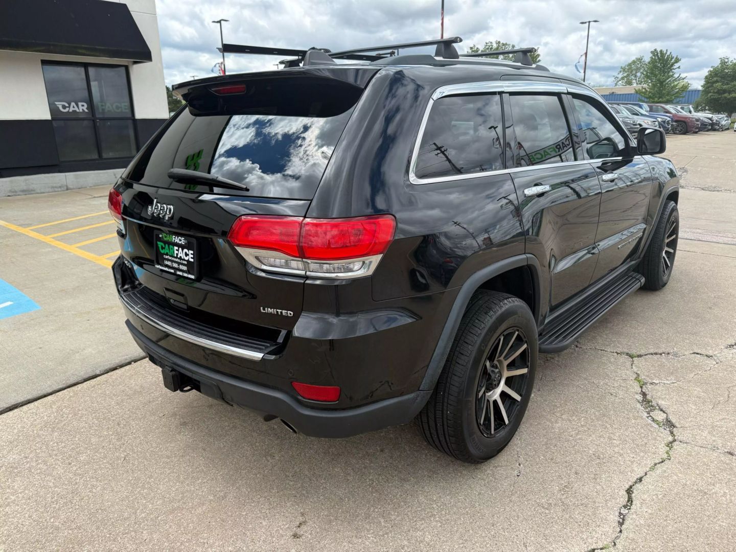 2018 Jeep Grand Cherokee - Image 15