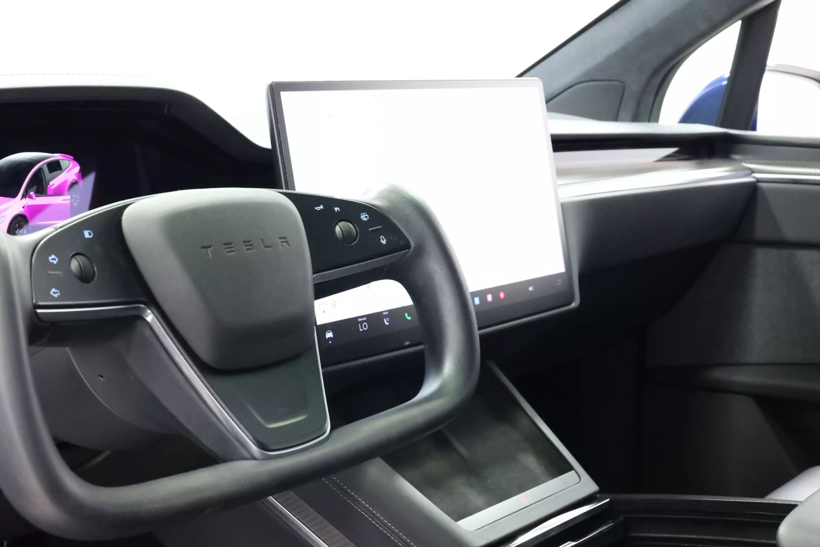 2022 Tesla Model X - Image 2