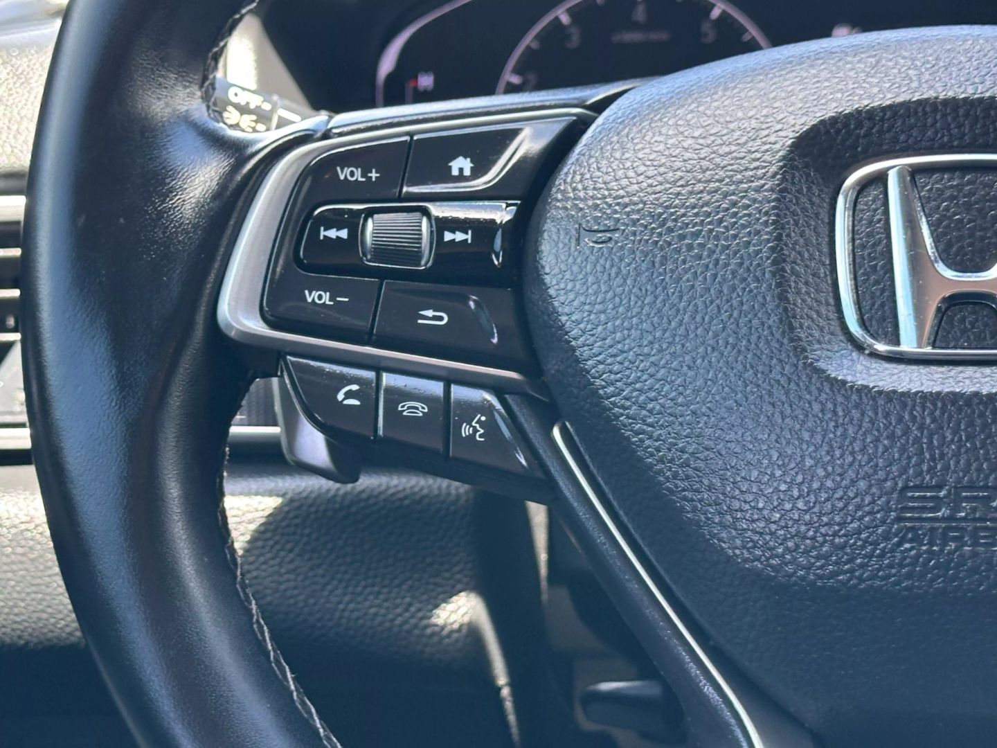 2021 Honda Accord - Image 27