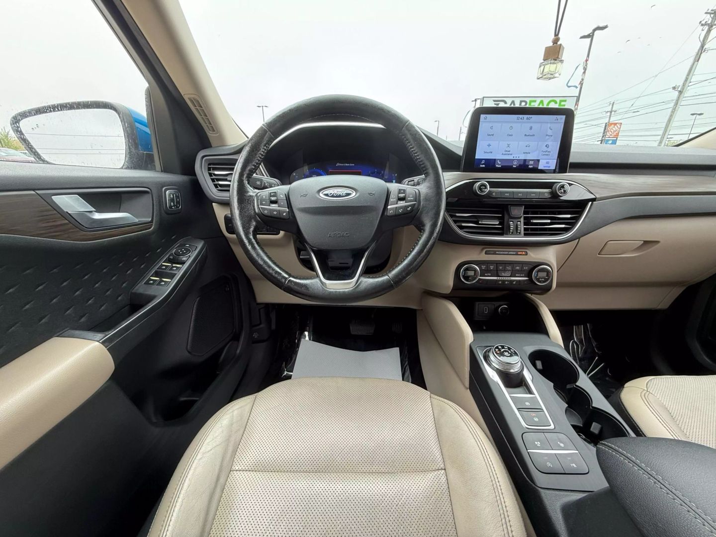 2020 Ford Escape - Image 27