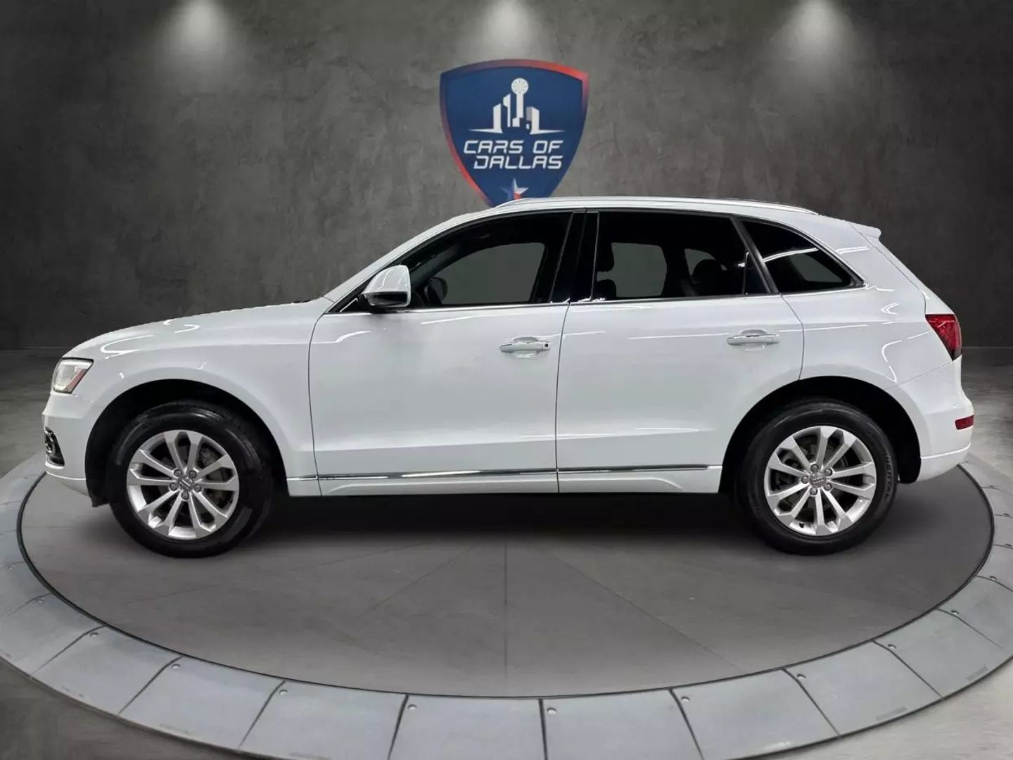 2016 Audi Q5 - Image 2