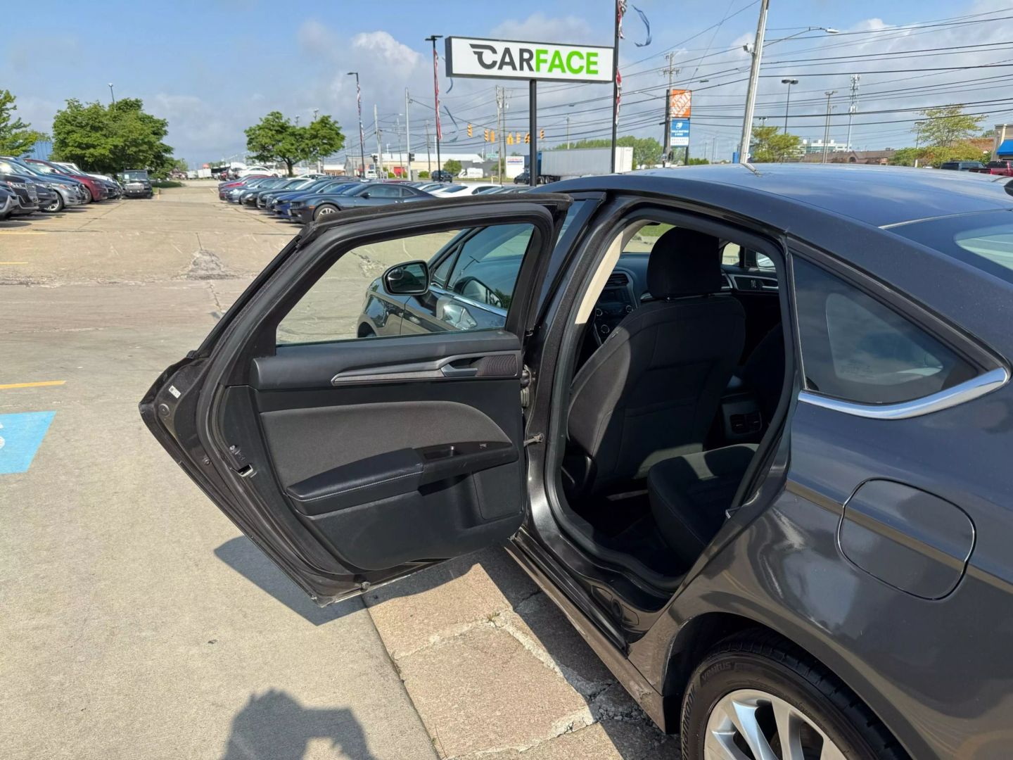 2017 Ford Fusion - Image 18