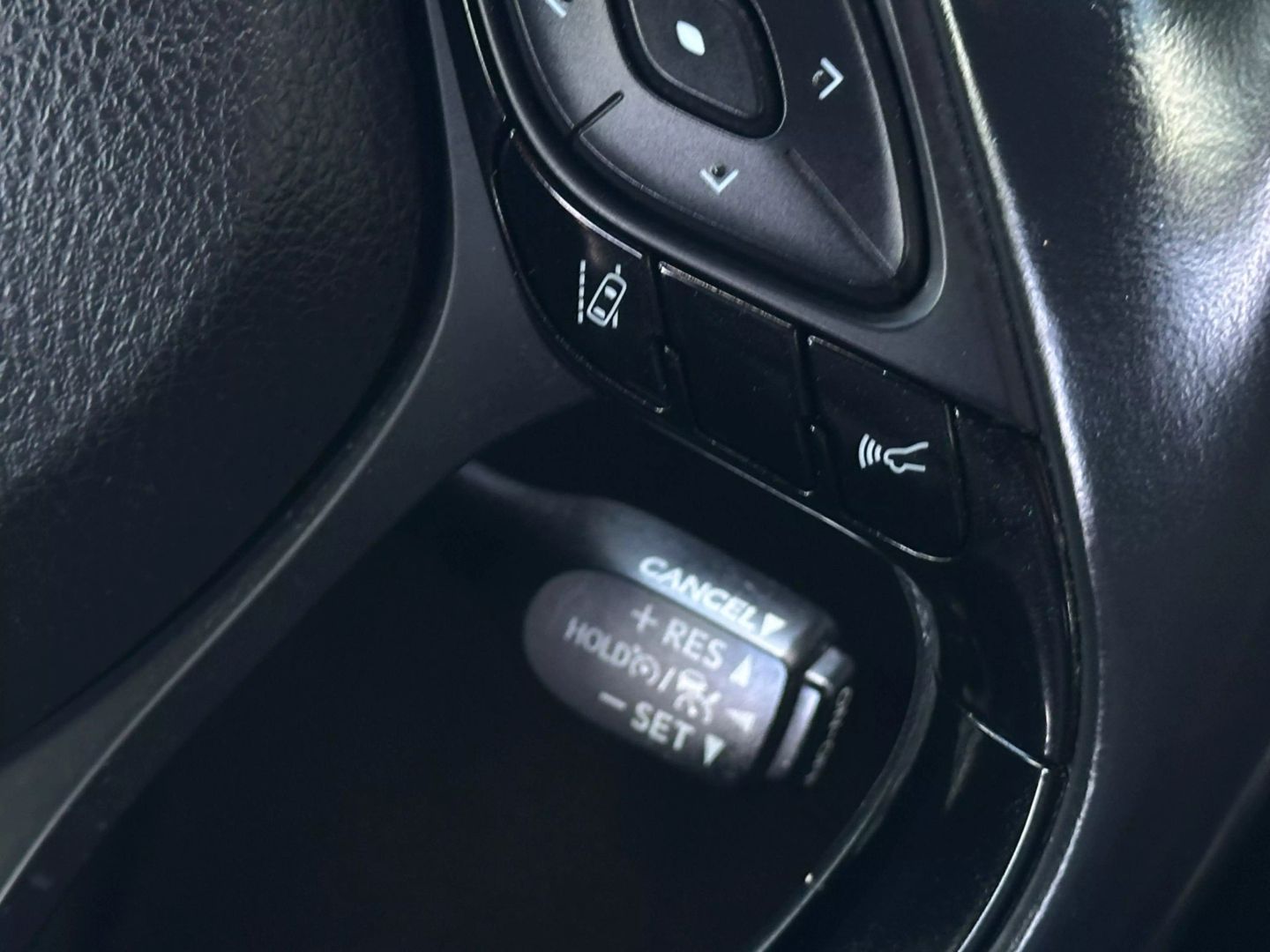 2019 Toyota C-hr - Image 29