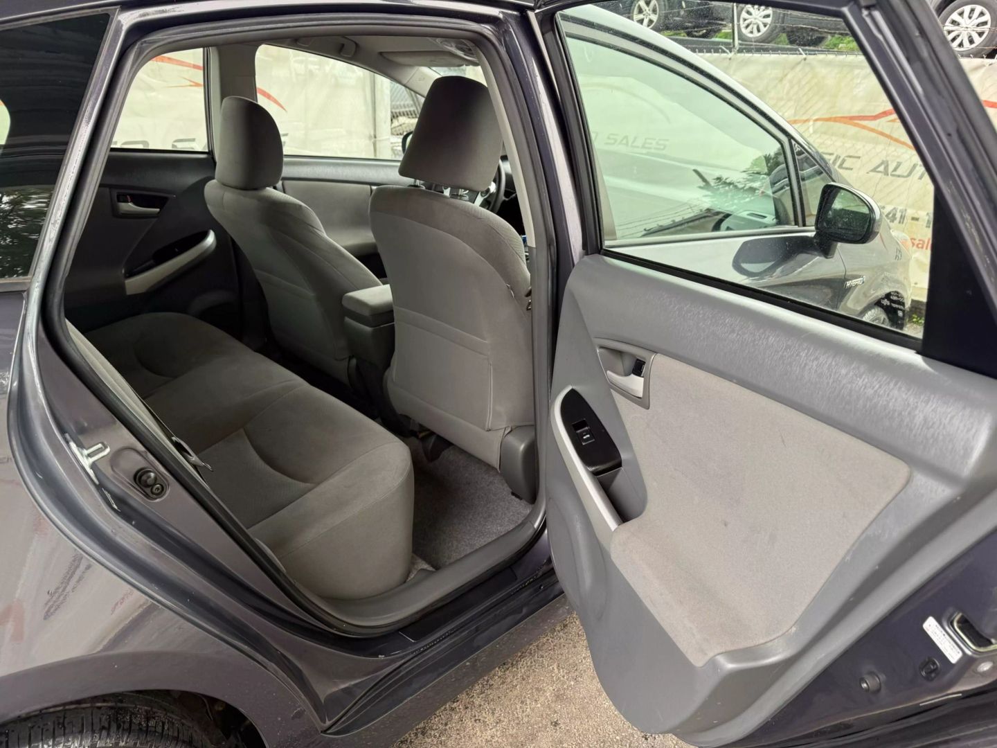 2010 Toyota Prius - Image 21