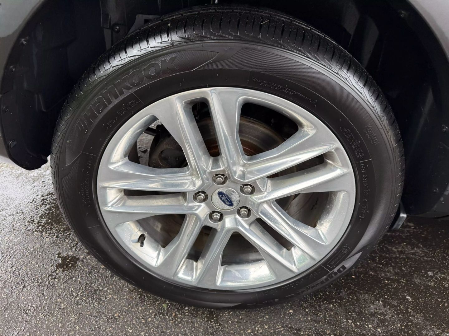 2017 Ford Explorer - Image 52