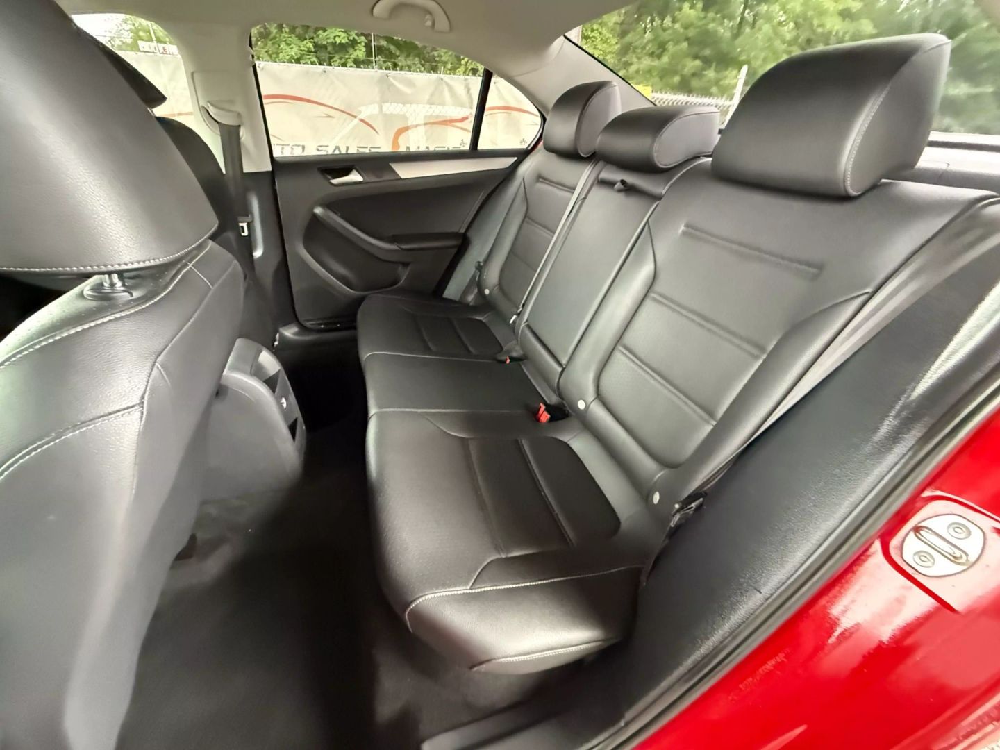 2018 Volkswagen Jetta - Image 19