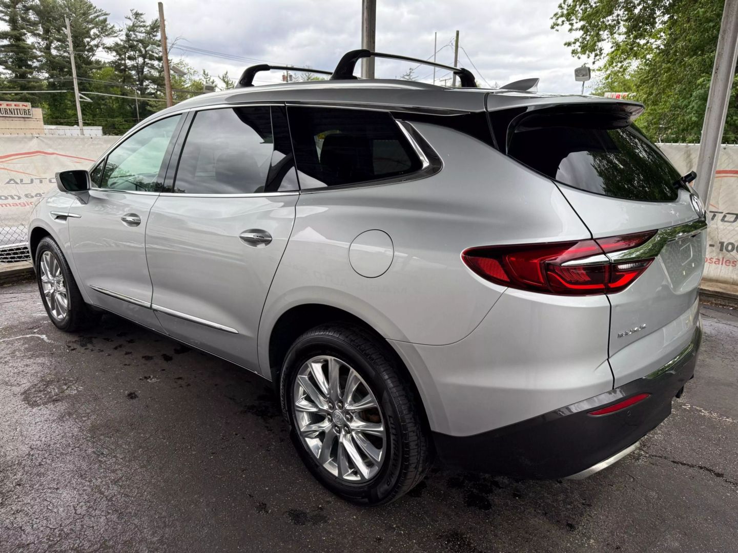 2018 Buick Enclave - Image 12