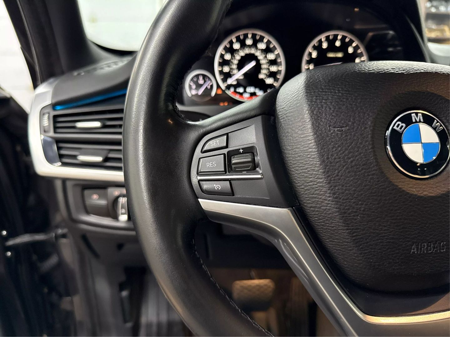 2017 Bmw X5 - Image 25