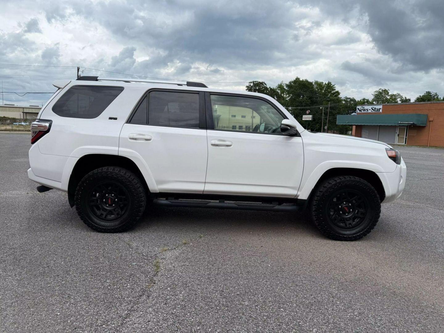 2020 Toyota 4runner - Image 8