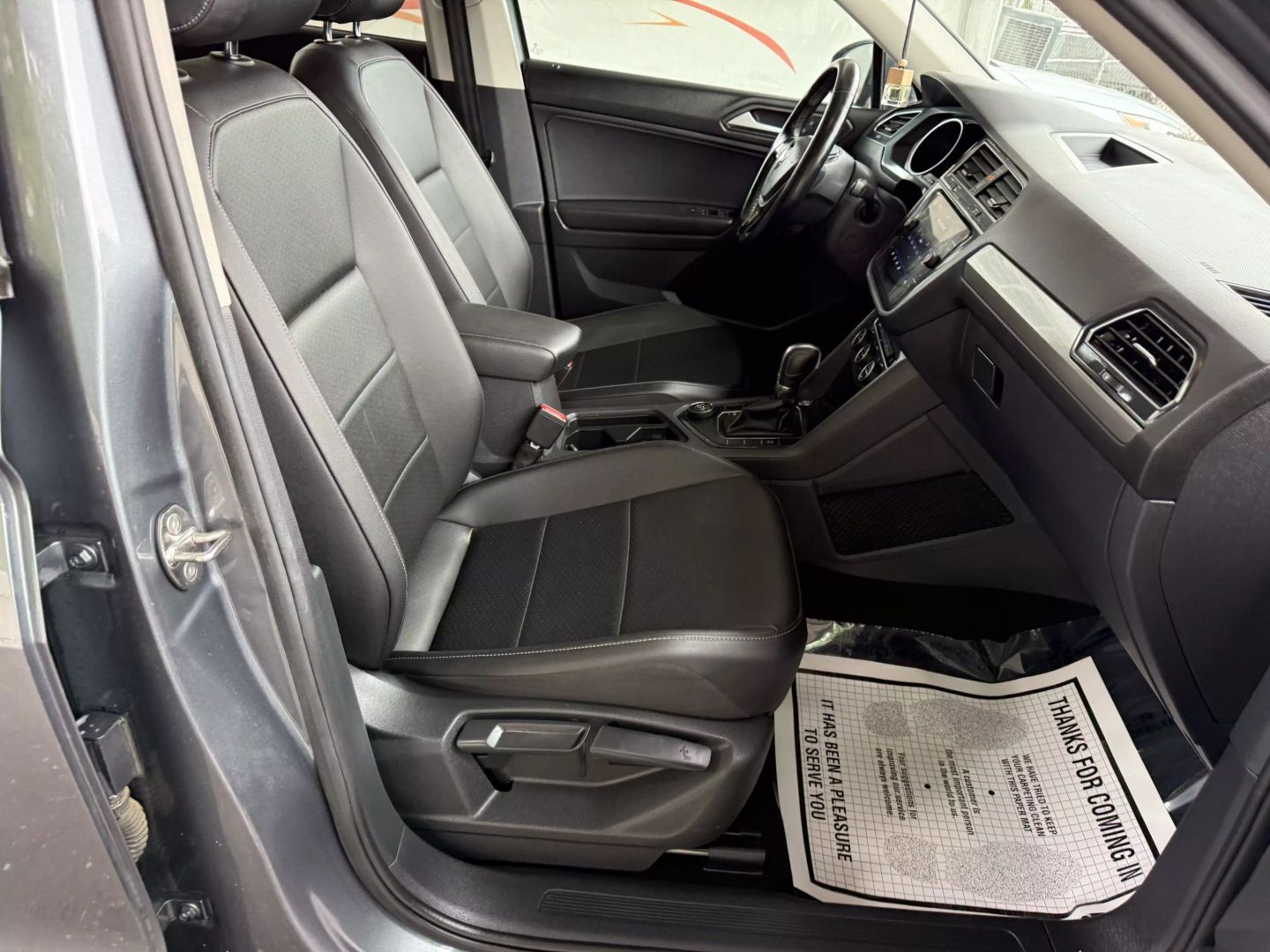 2019 Volkswagen Tiguan - Image 27