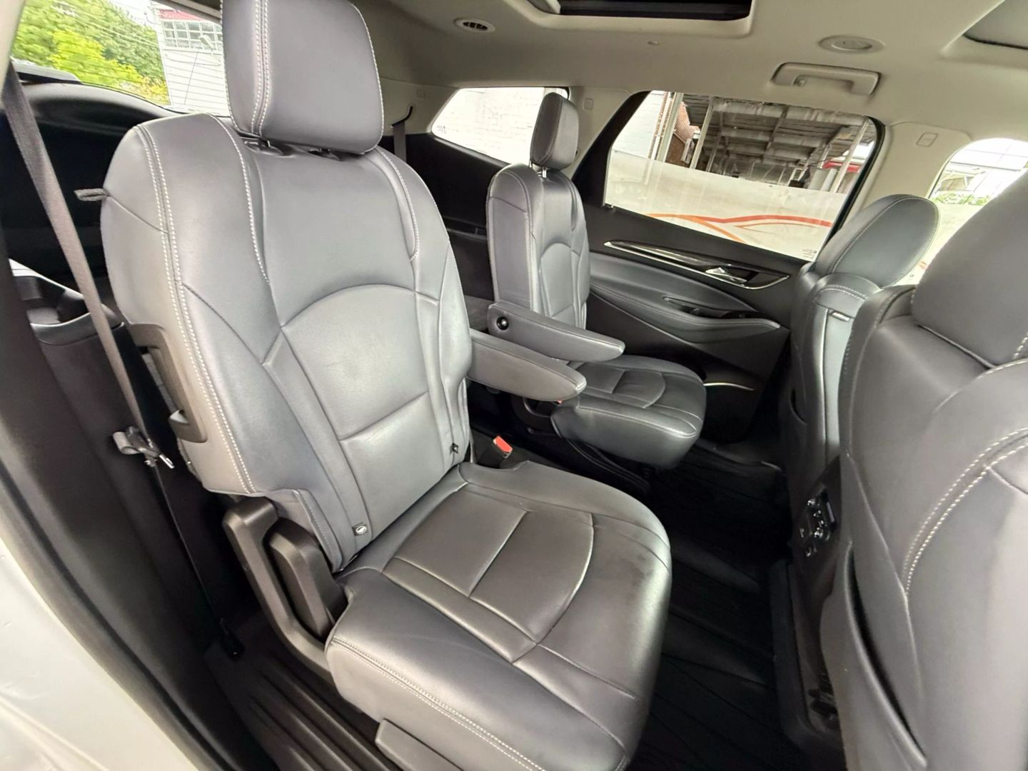 2018 Buick Enclave - Image 25