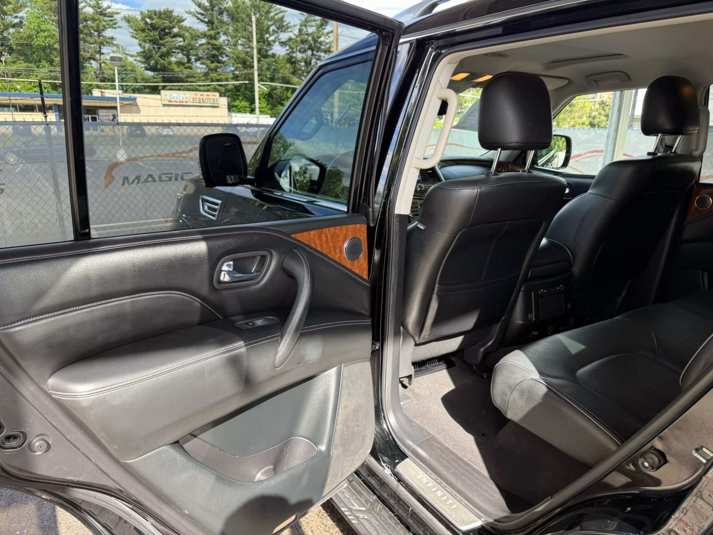 2018 Infiniti Qx80 - Image 17