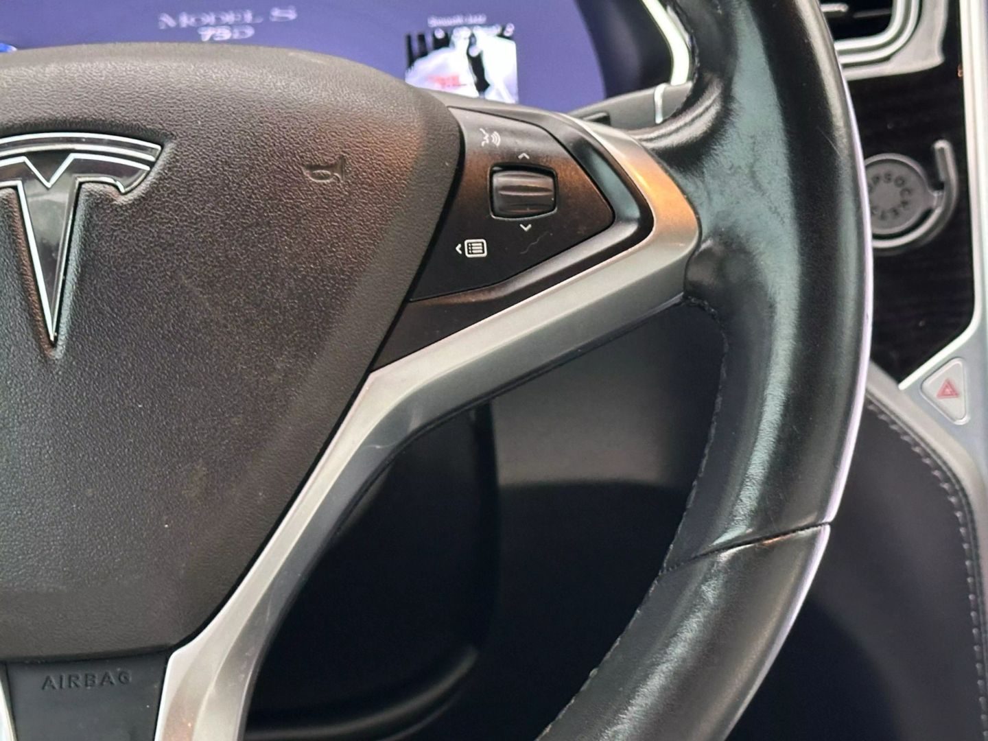 2018 Tesla Model S - Image 29